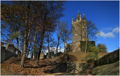 DER WILHEMSTURM IM HERBSTKLEID