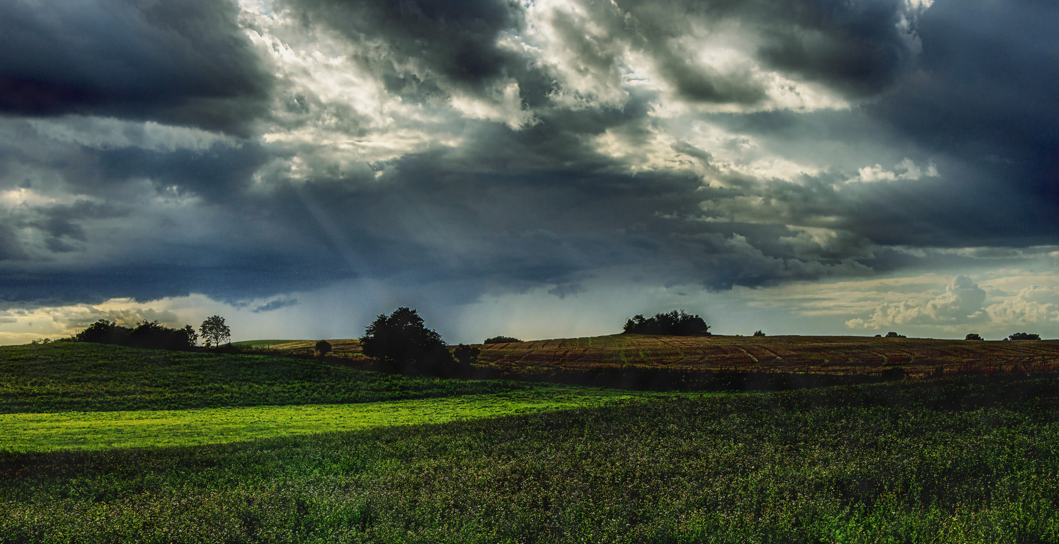 ...der Wind bringt Regen über´s  Land