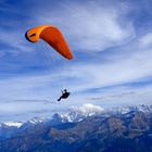 Der Wind mein begleiter - Paragleiter am Niesen.