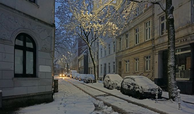 Der Winter kam zurück heut Nacht