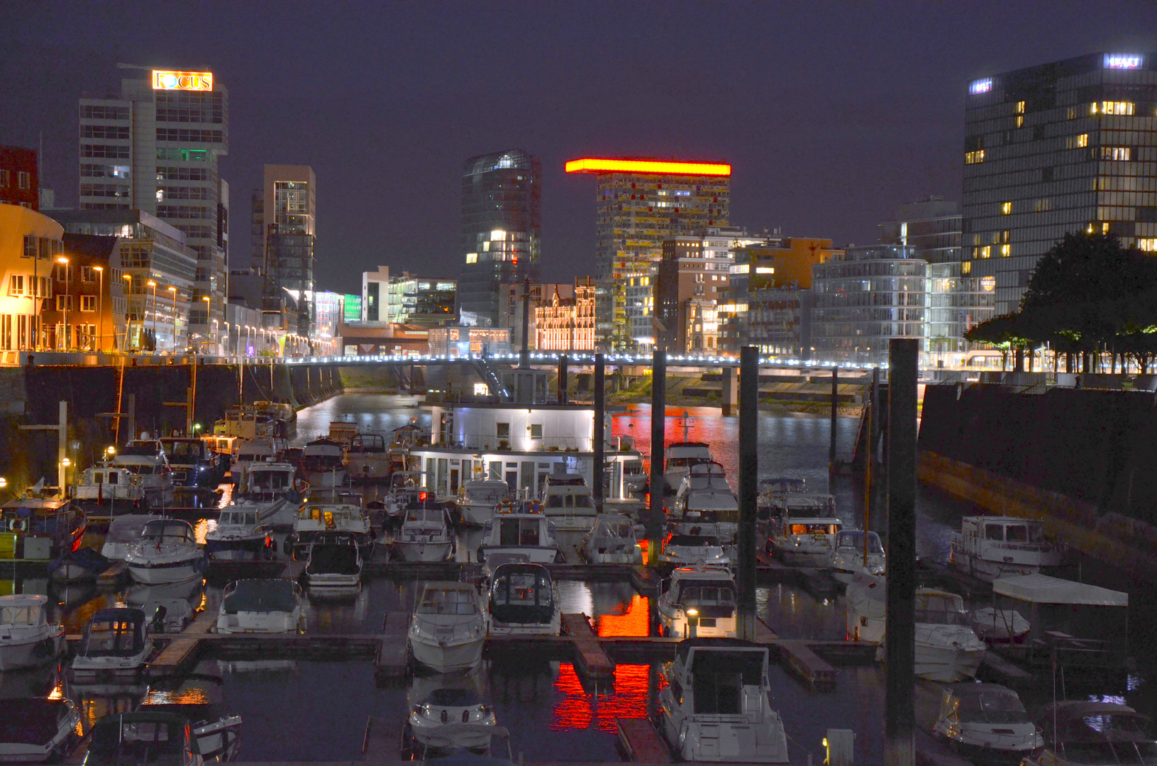 Der Yachthafen Düsseldorf Medienhafen