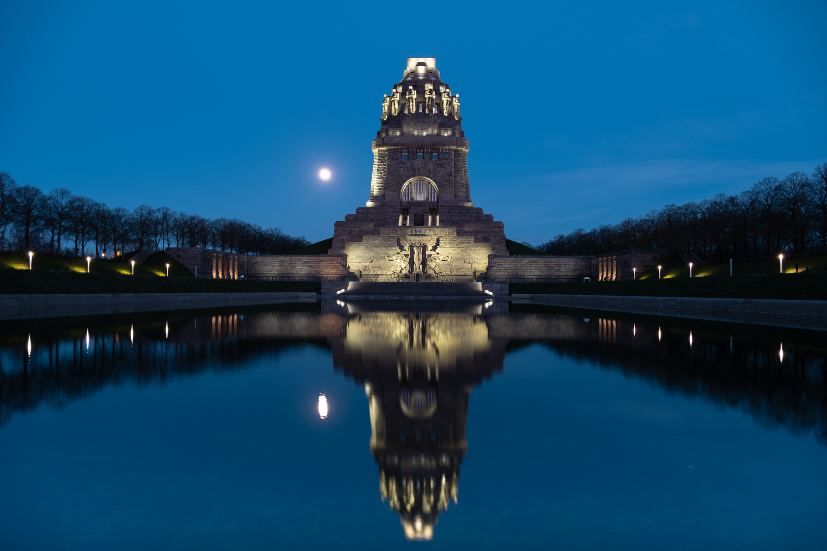 Der Zauber der Nacht am Völkerschlachtdenkmal in Leipzig 