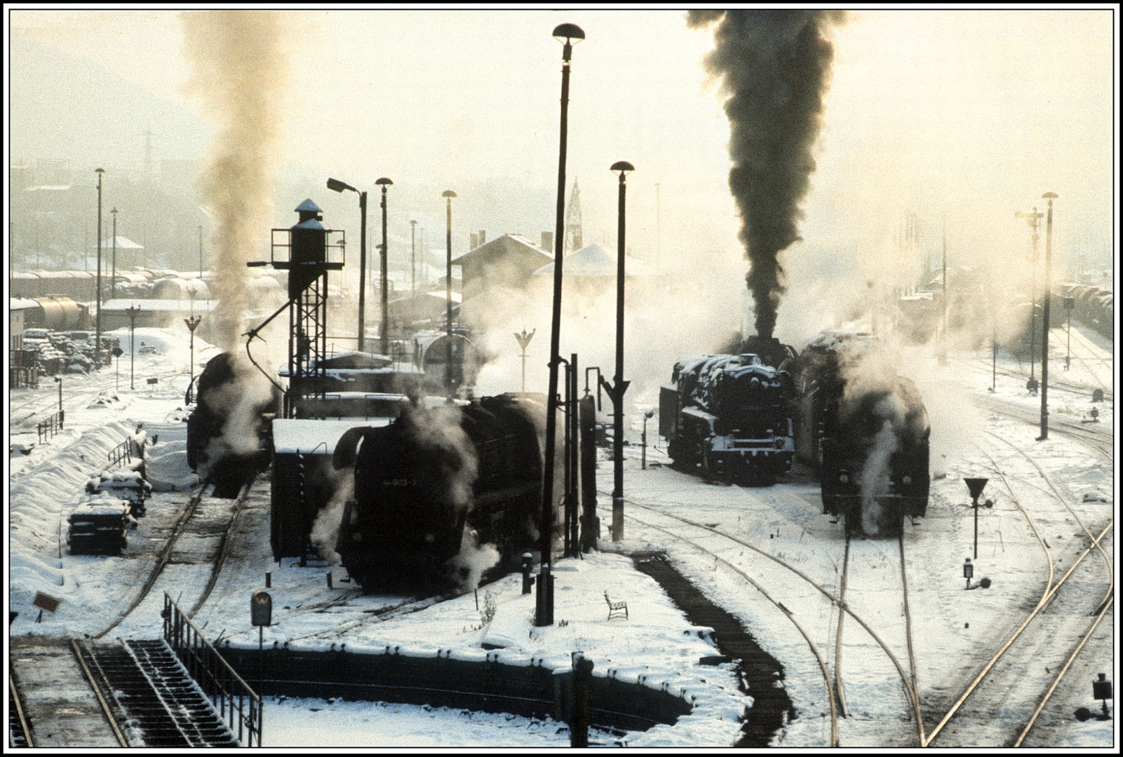 Der Zauber des Winters über dem Bw Saalfeld