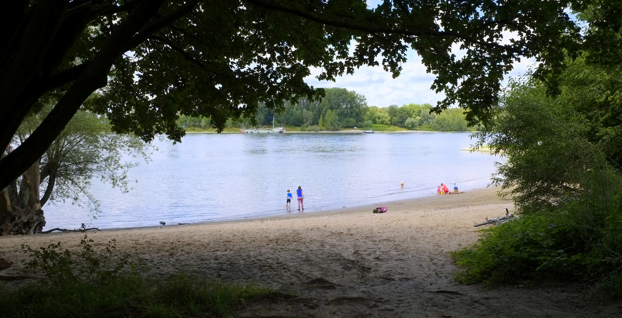 der Zündorfer Strand