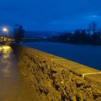 Der Zug vor dem ersten Licht