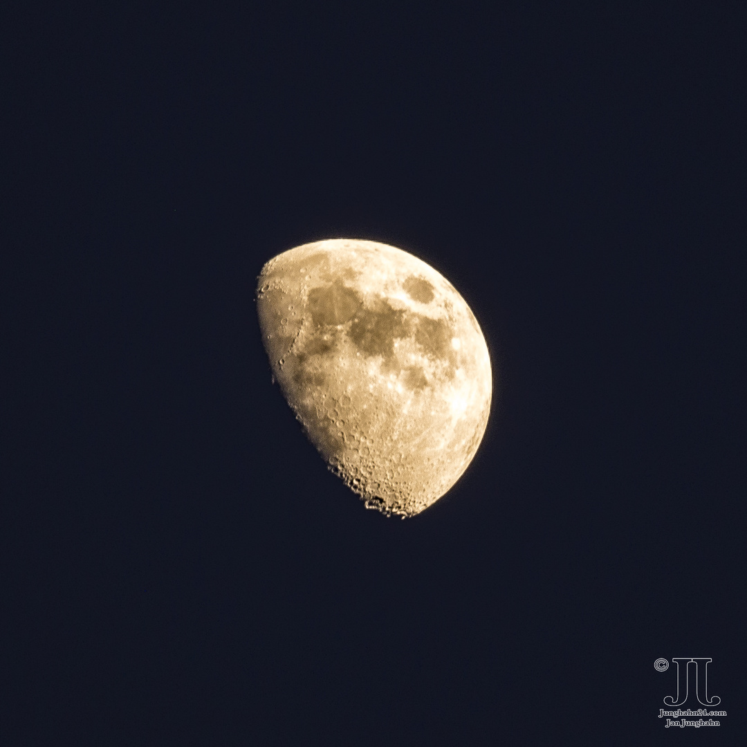 Der zunehmende Mond über Gran Canaria