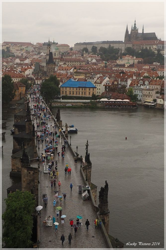 der zweite Blick auf die berühmte Brücke