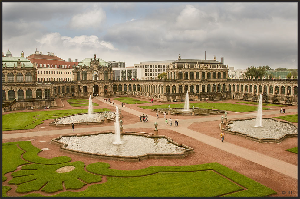 DER ZWINGER