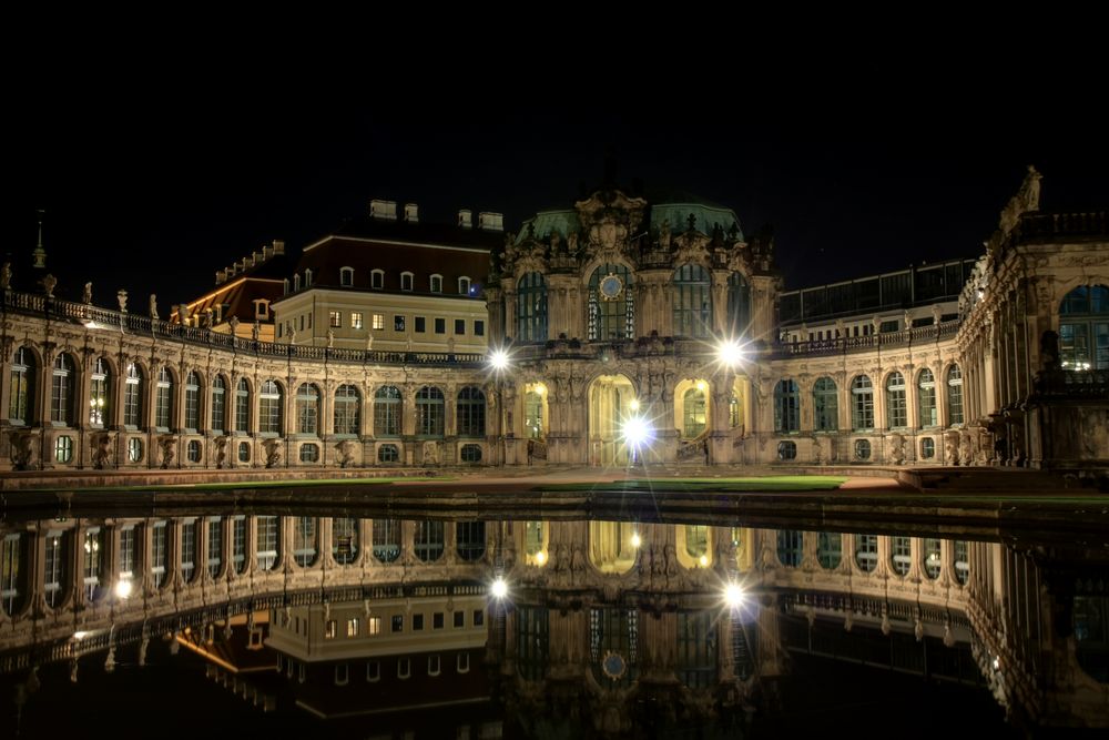 Der Zwinger