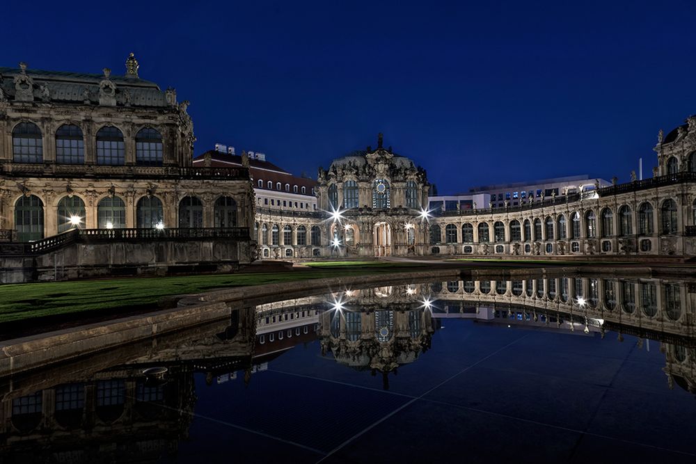 Der Zwinger in Dresden Foto & Bild | architektur, motive ...