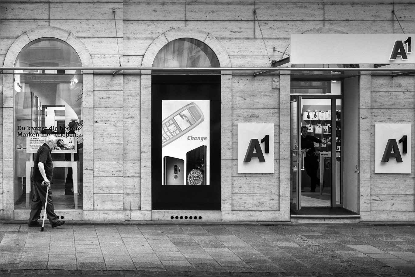 /// Der.Achtzigjährige.der.aus.dem.Fenster.stieg... ///