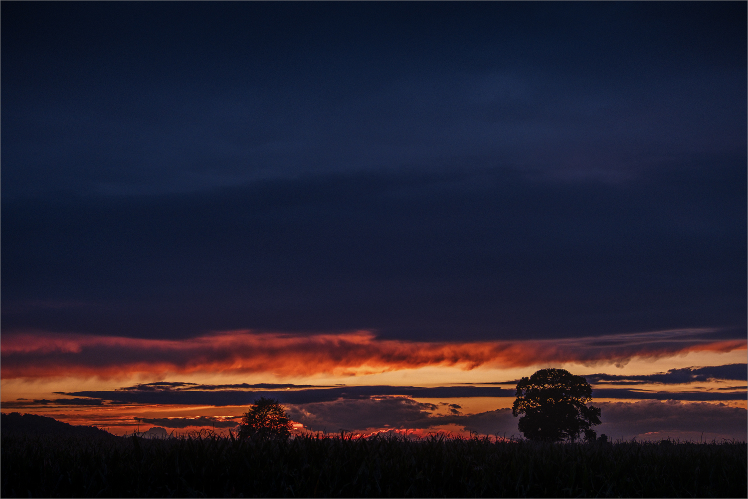 /// Der.Himmel.brennt ///