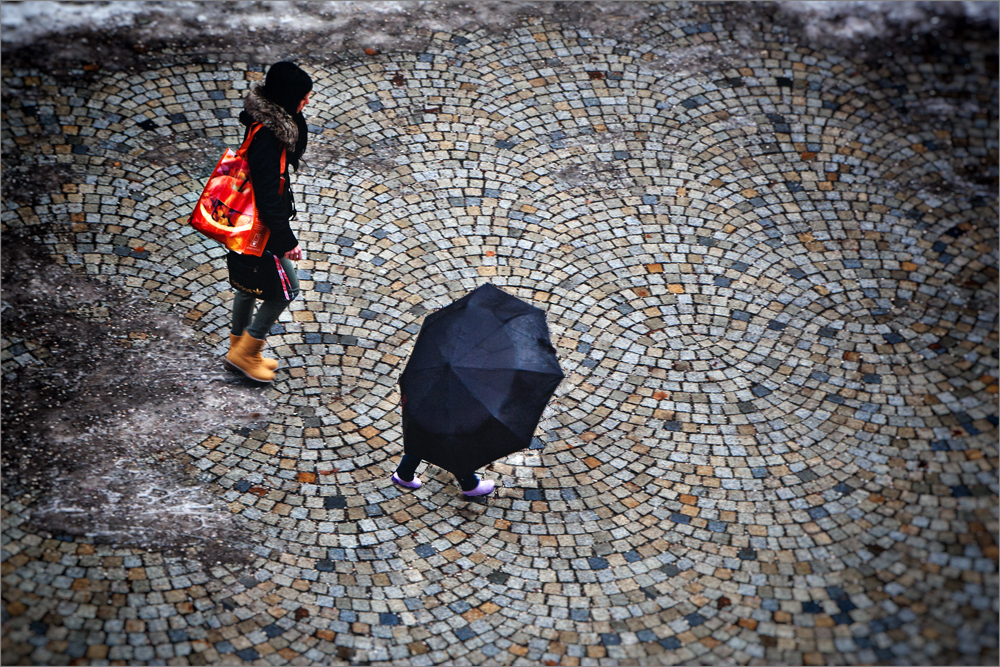 /// Der.laufende.Regenschirm... ///