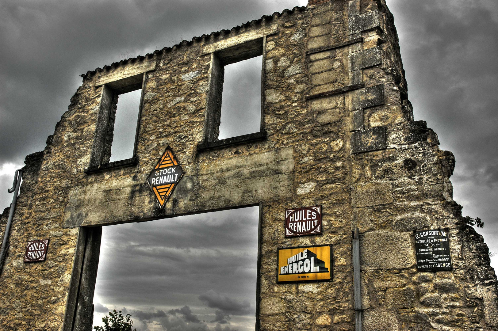 Dernière photo d'Oradour !