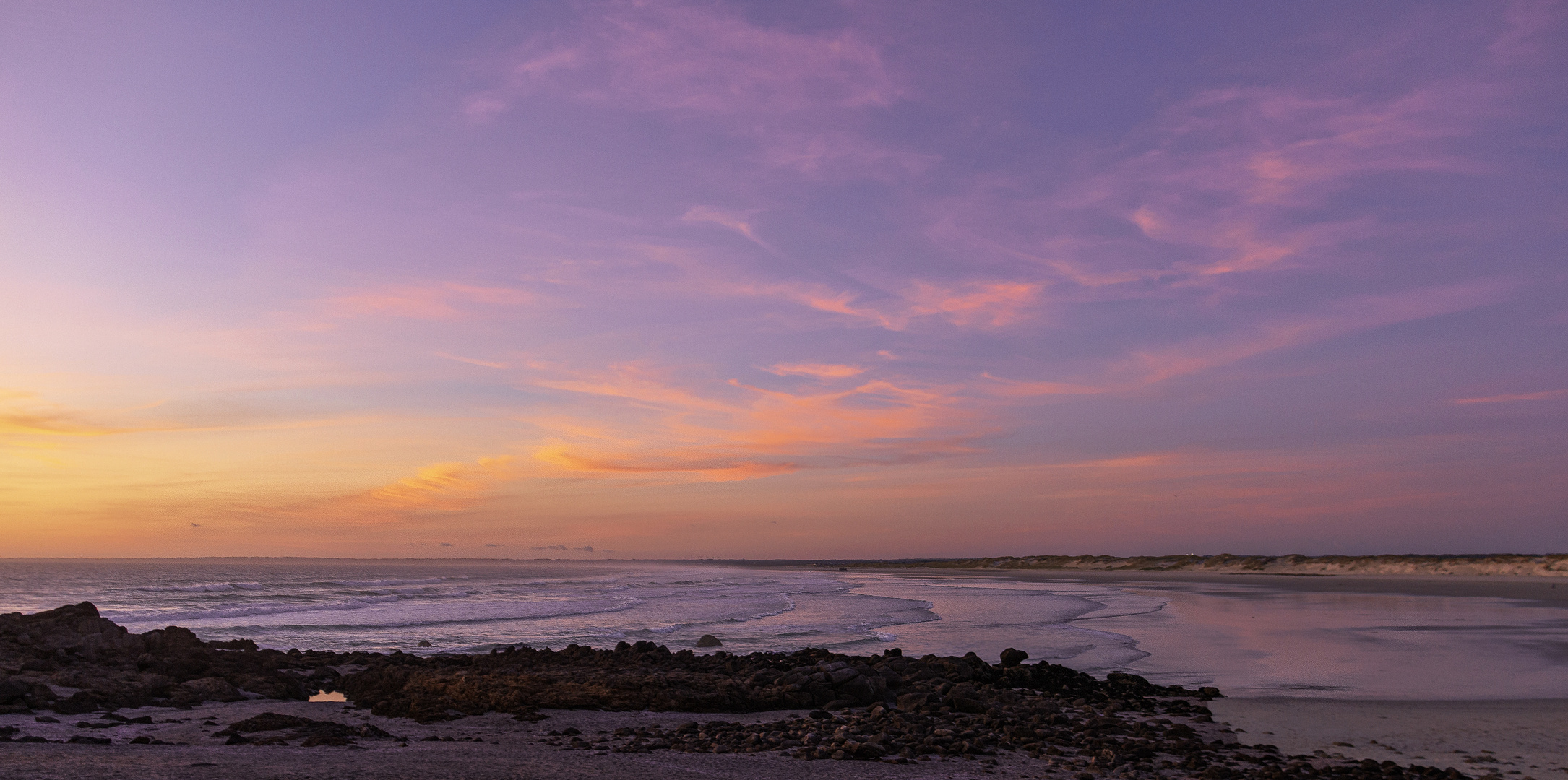 Derniers feux sur la pointe de la torche .