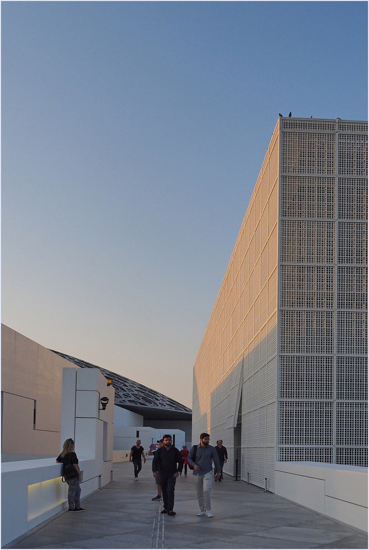 Derniers rayons de soleil sur Le Louvre