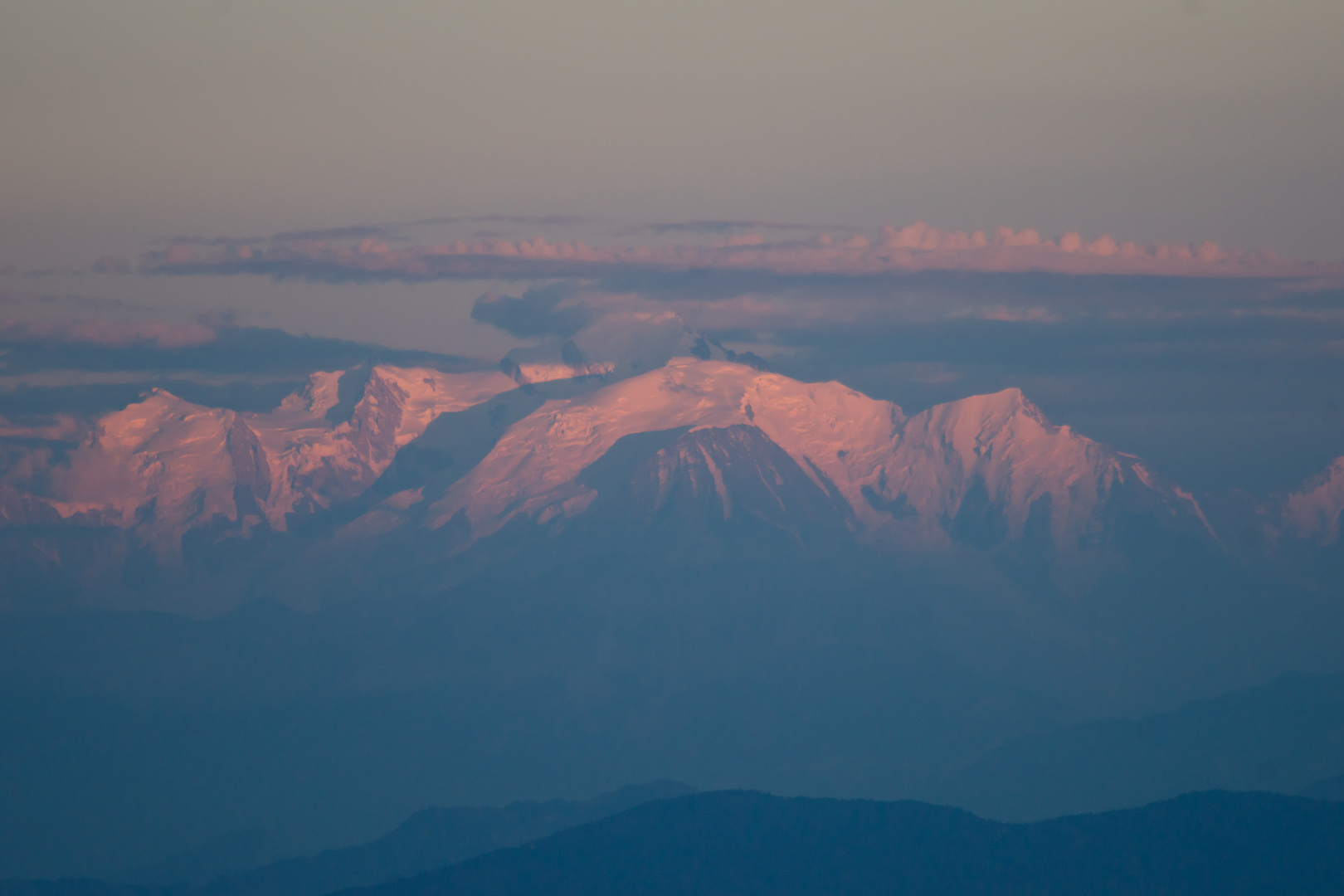 derniers rayons sur le mont blanc