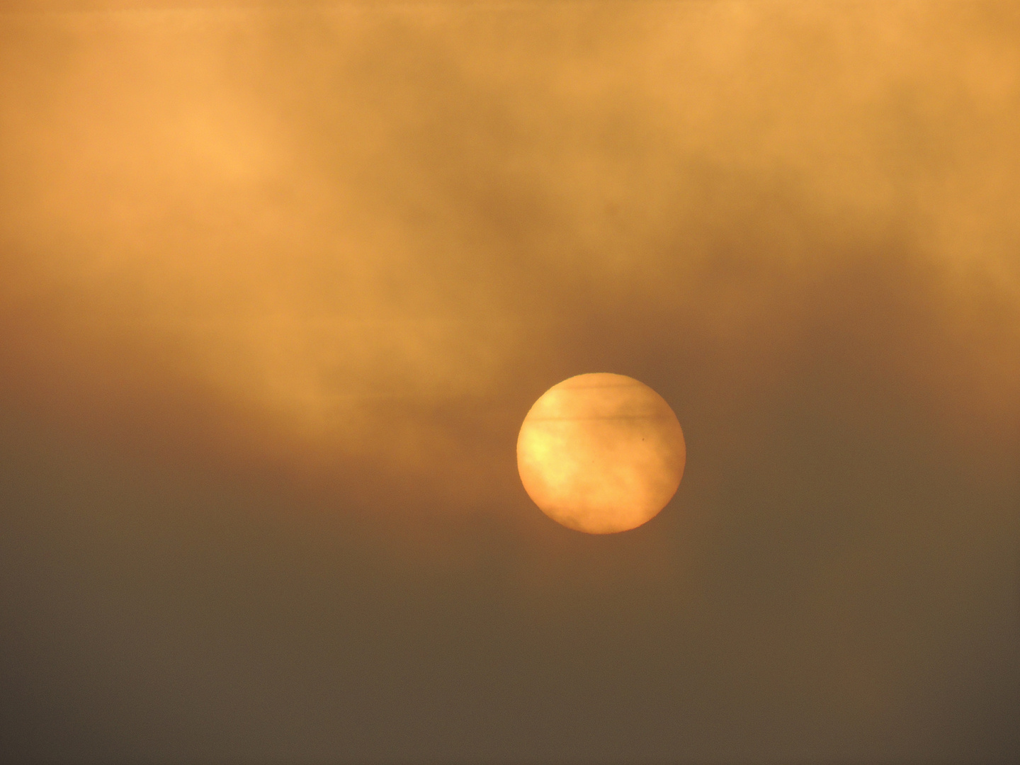 Derriére la brume