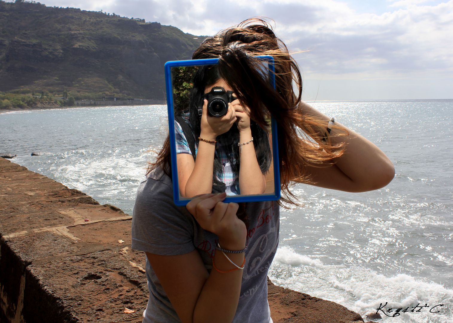 Derrière le modèle, il y a le photographe