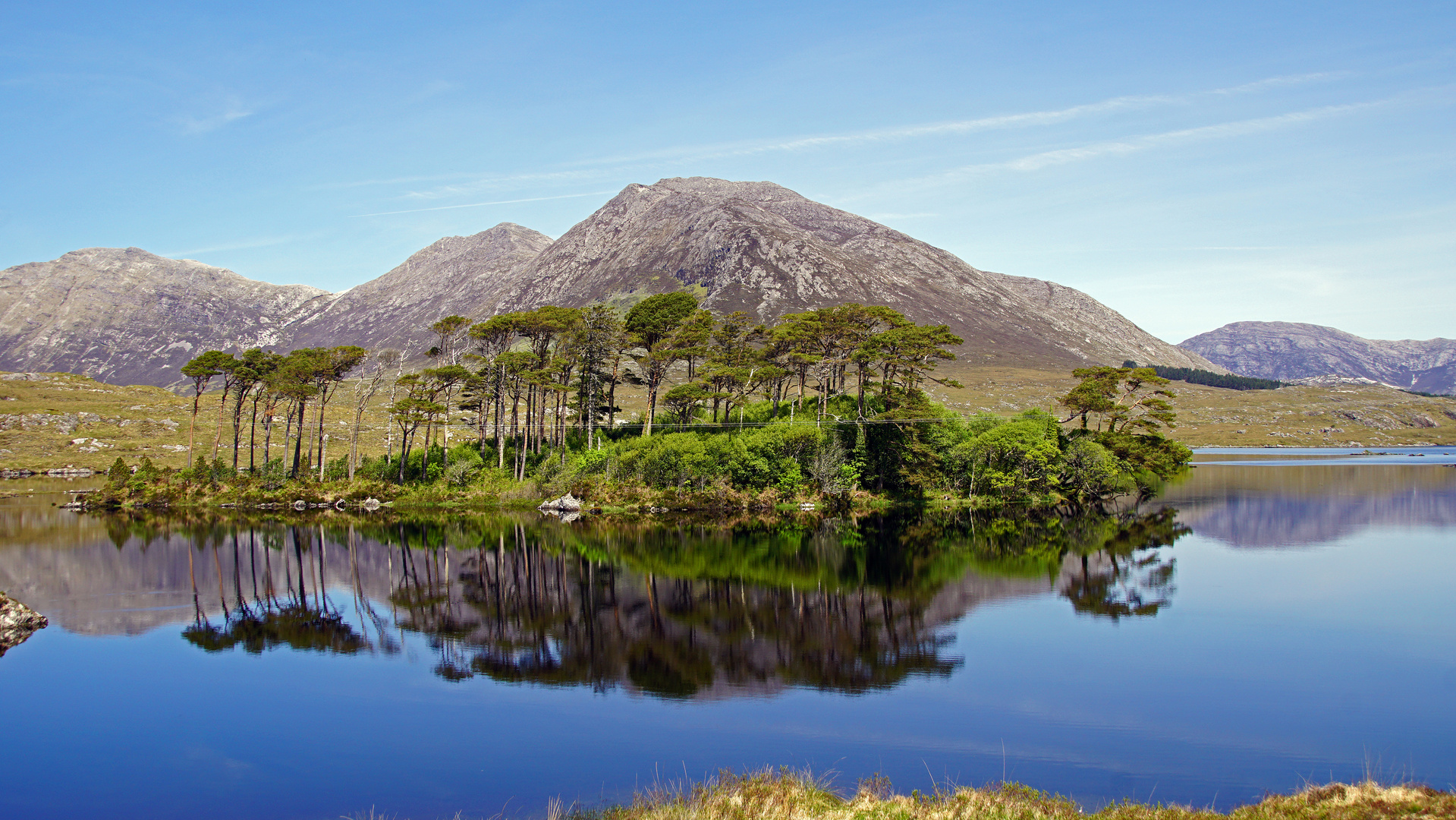derryclare lough in the mirror 2
