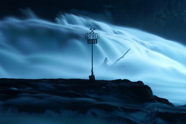 Des Abends am Rheinfall