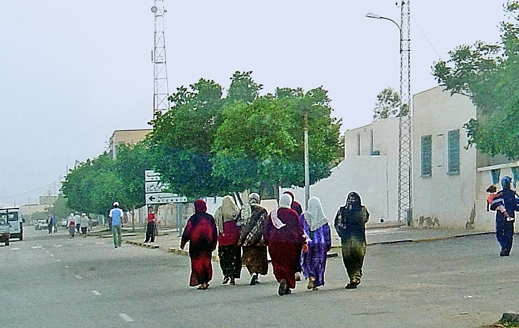 Des femmes tunisiennes en déplacement 