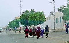 Des femmes tunisiennes en déplacement 