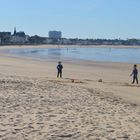 Des jumeaux sur la plage