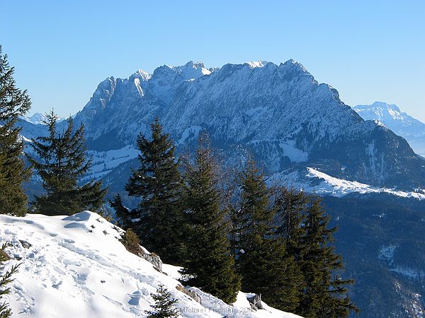 Des Kaisers weiße Kleider