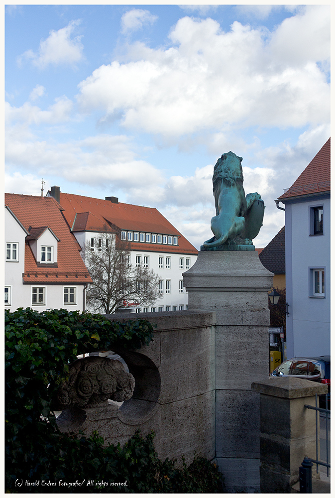 Des Löwen blau-weißer Ausblick