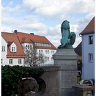 Des Löwen blau-weißer Ausblick