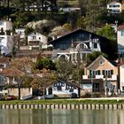 Des maisons de la colline de L’Ermitage près du port fluvial d’Agen