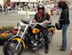 DES MOTARDS HEUREUX !! PREMIERE SORTIE EN HARLEY DAVIDSON