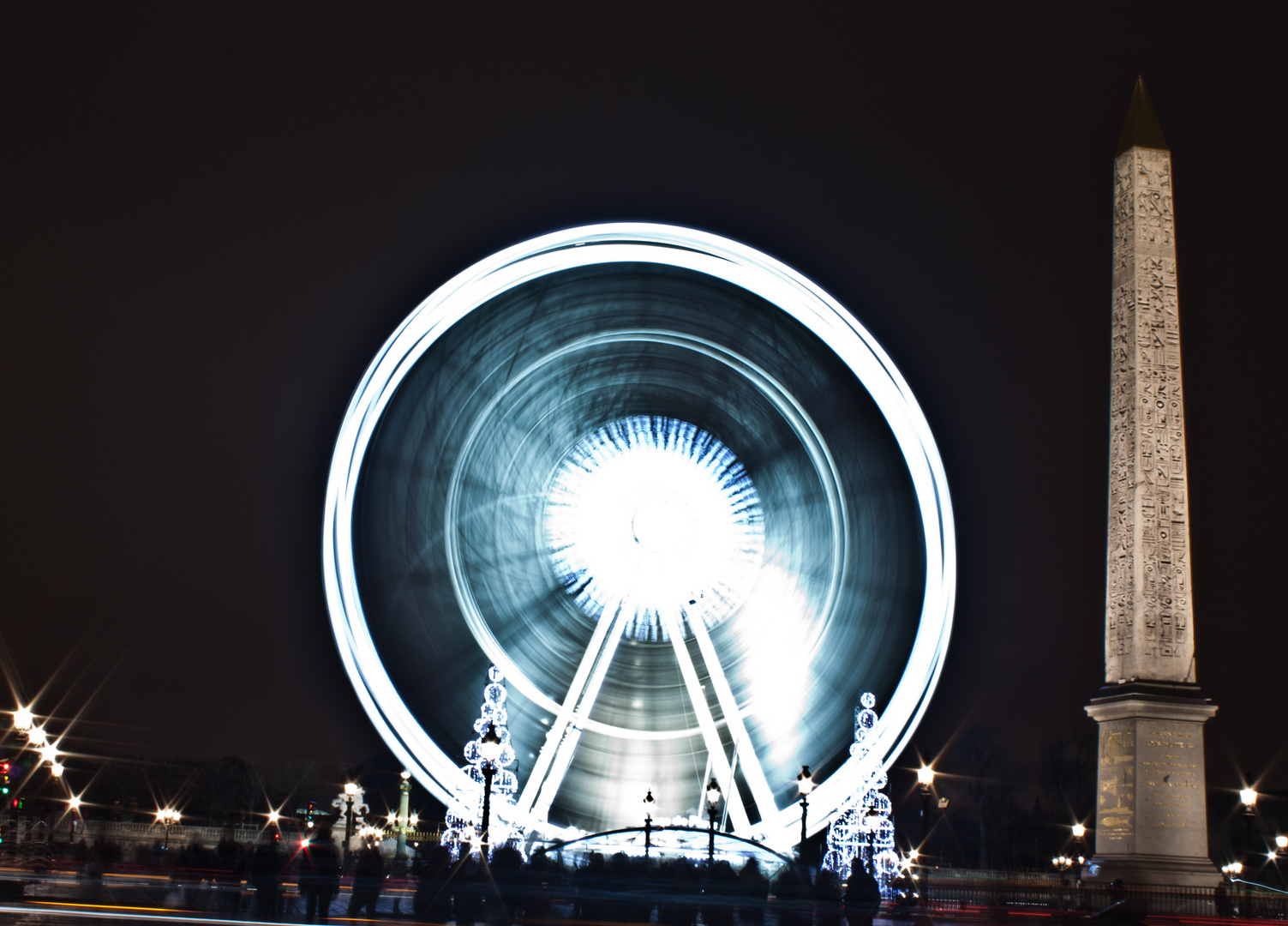 des Nachts am Place de la Concorde