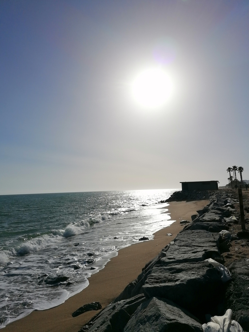 Desapareció el bunker bajo el agua del mar 