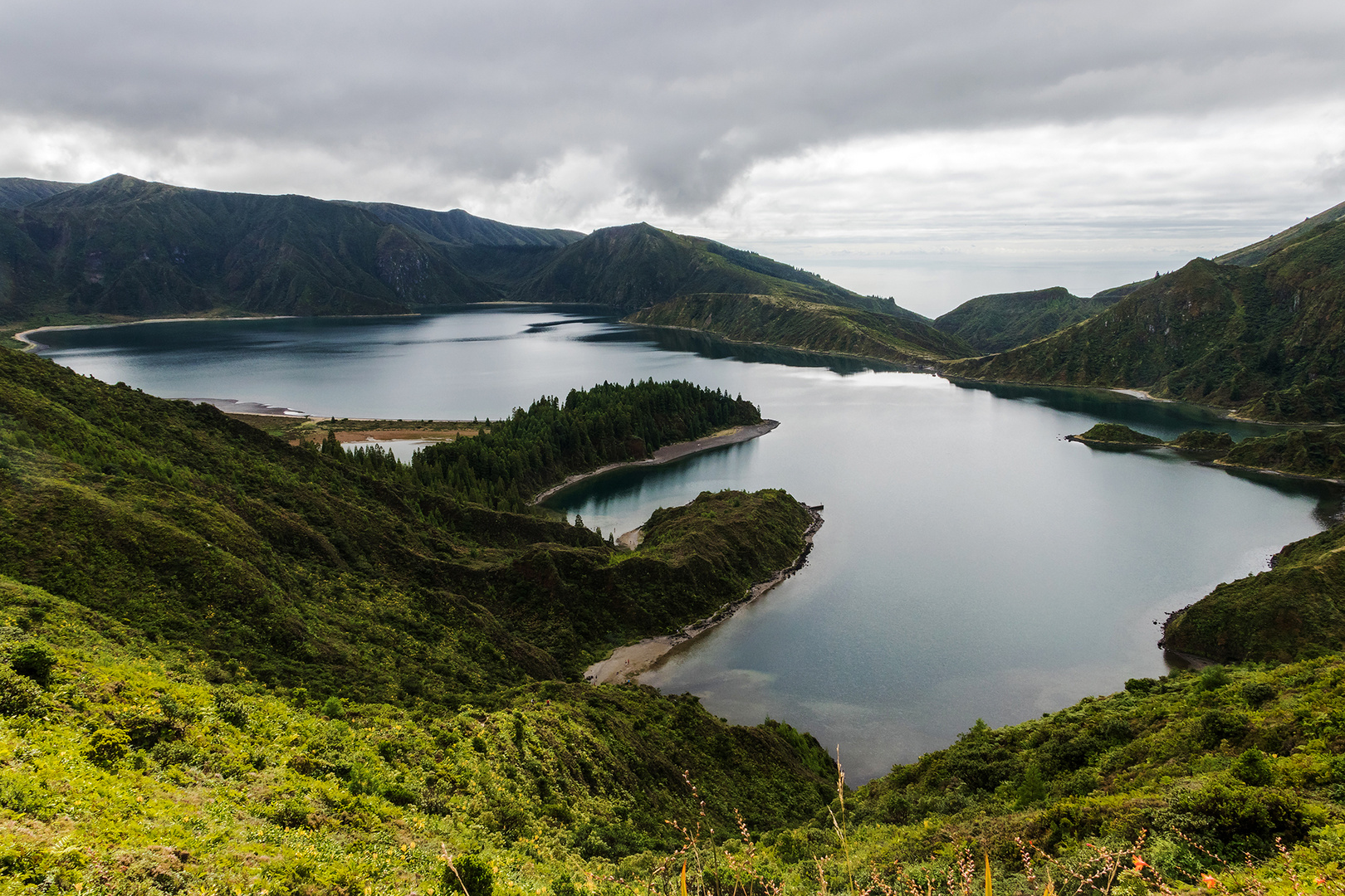 Descenso al lago