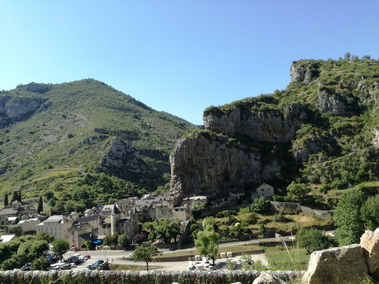 Descente sur La Malene depuis le Causse Mejean...