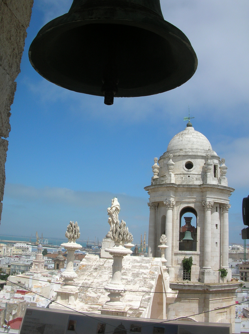 desde la catedral de Cádiz