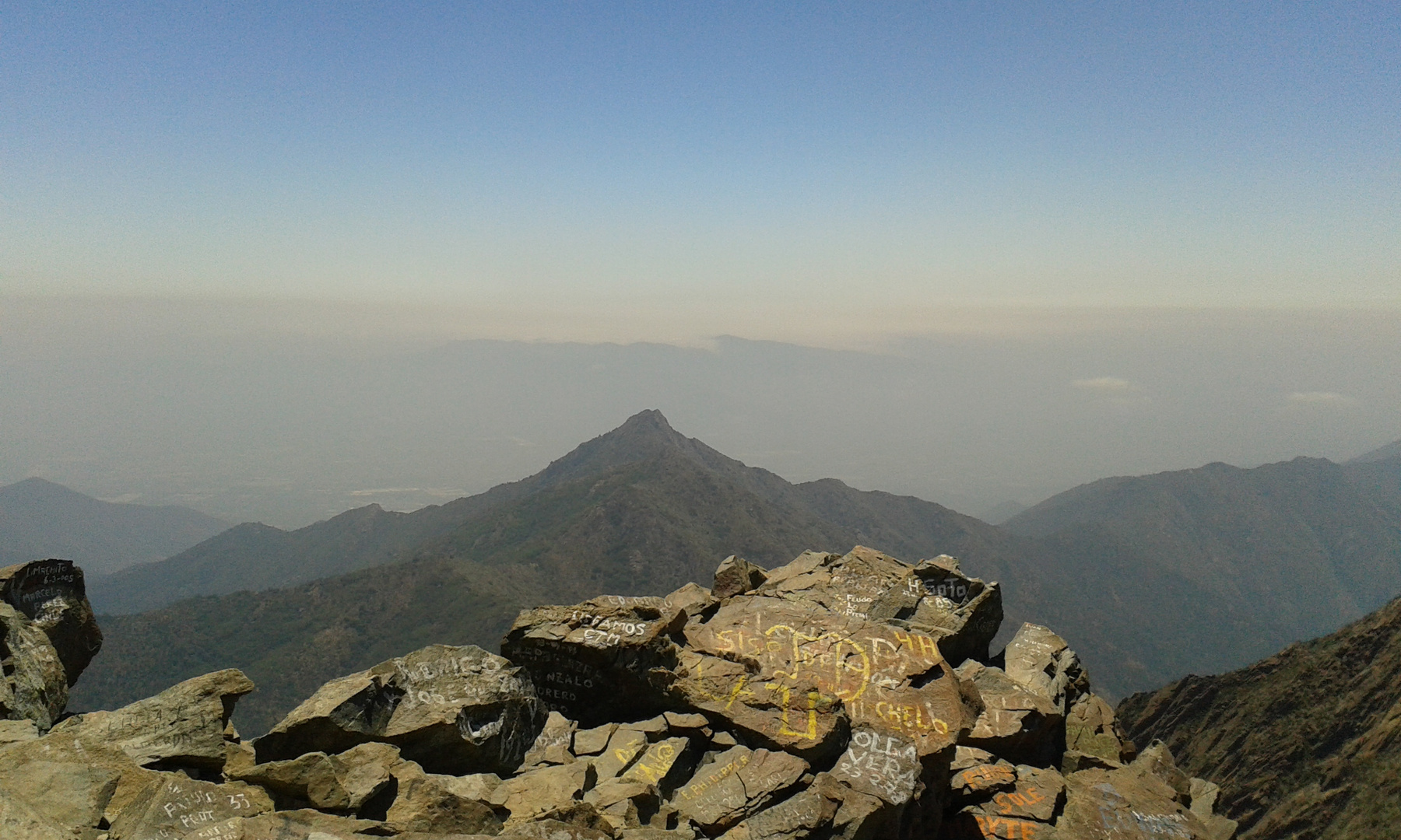 Desde la cumbre de cerro la Campana a 1.880 msnm. 