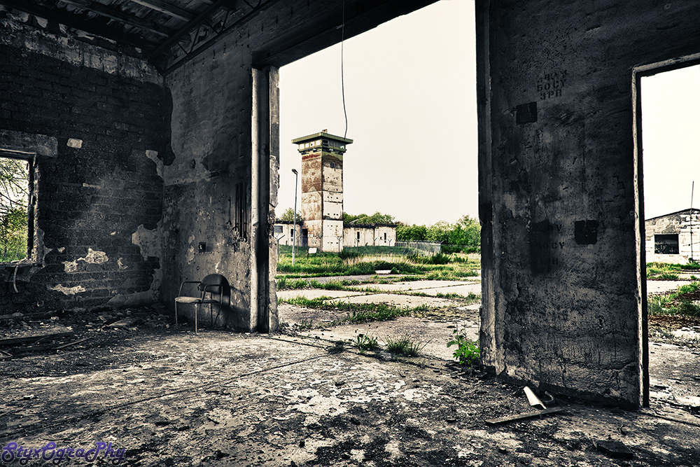 deserted US base