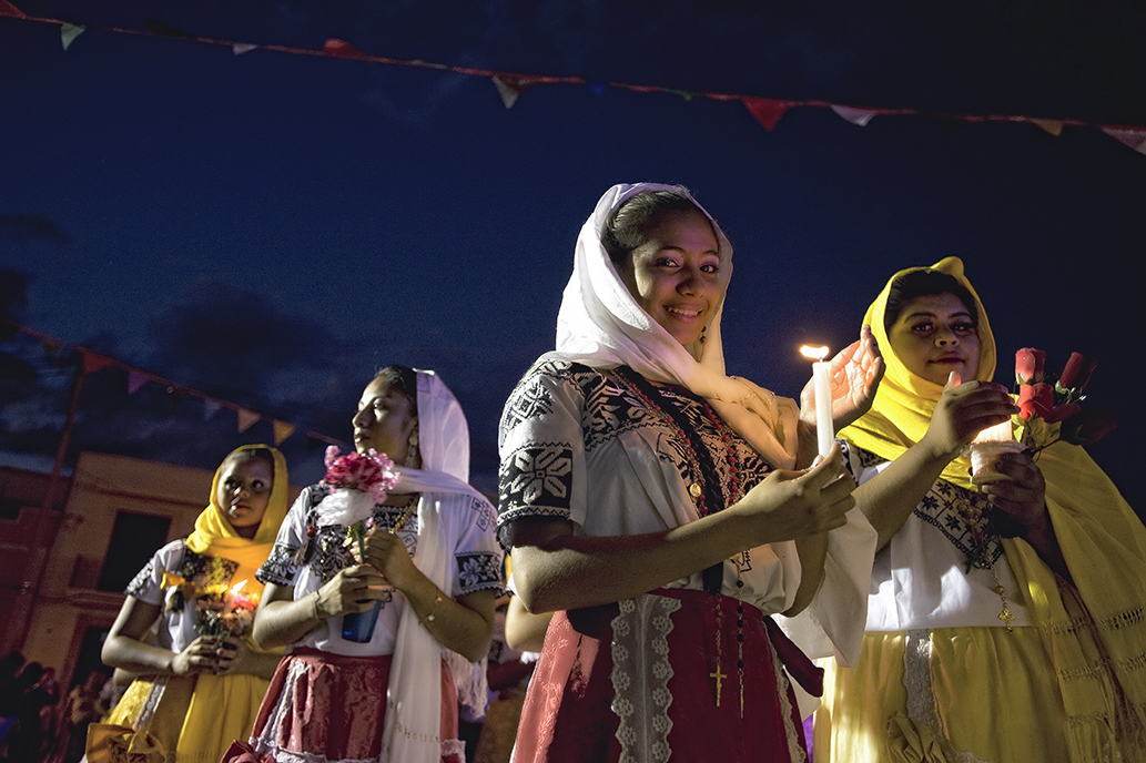 Desfile de las velas.