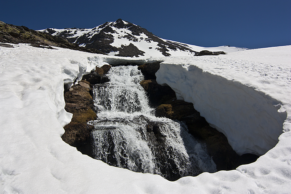 Deshielo en Sierra Nevada