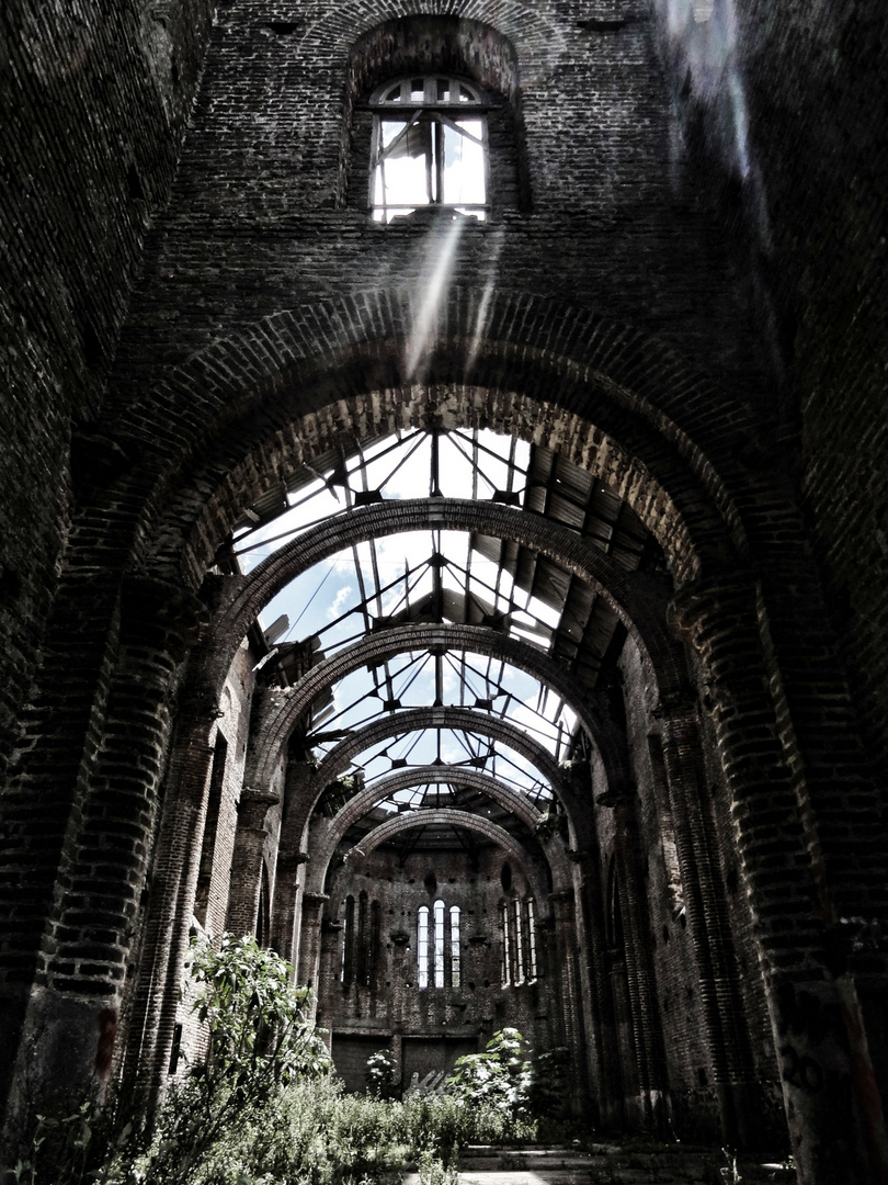 "Desolación" Iglesia abandonada en Piriápolis, Uruguay