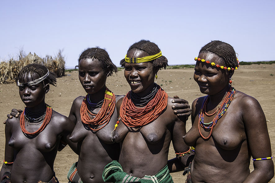 Dessanech-Mädchen, Südwestäthiopien