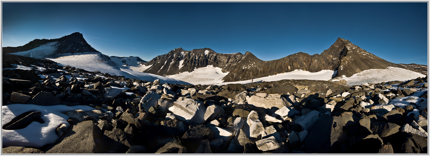 det är Sarek... Sturmbrauseland...