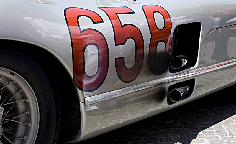 Detail 300 SLR