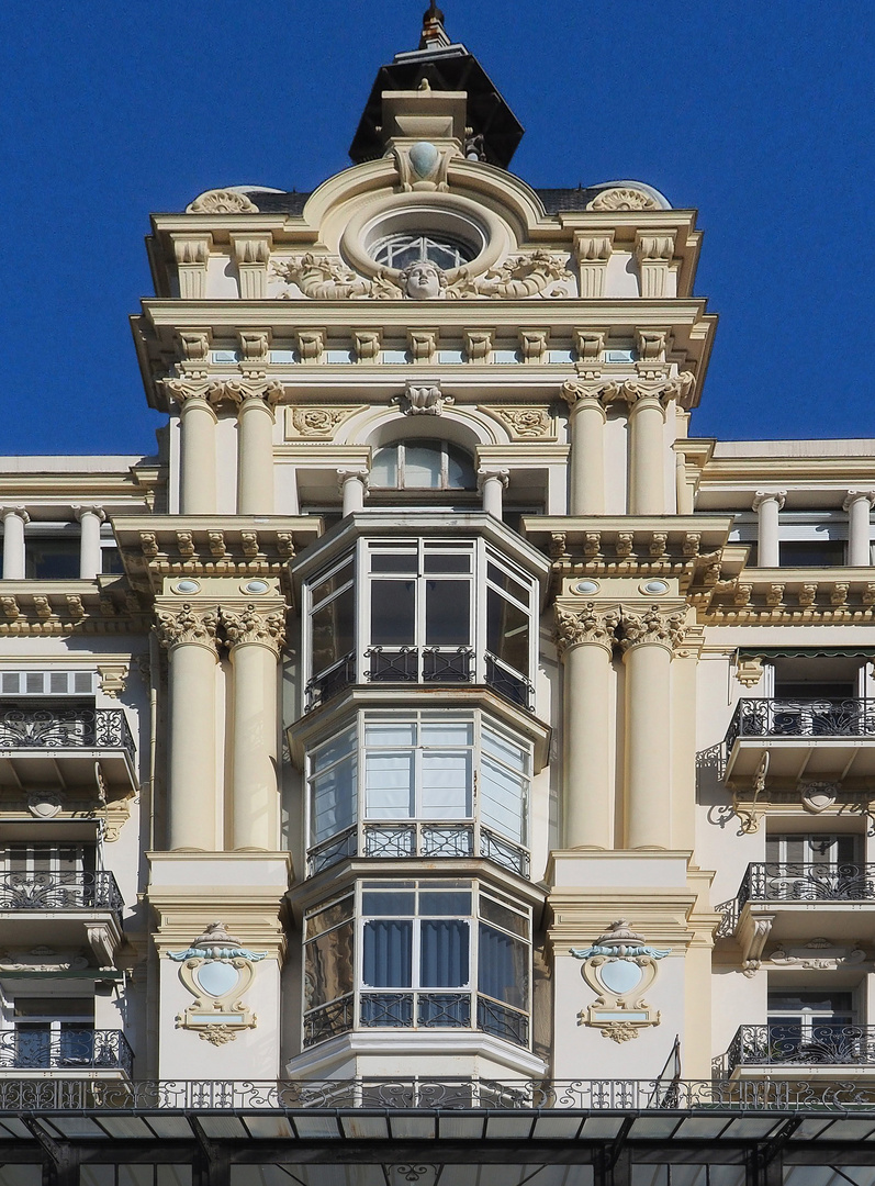 Détail architectural de l’Hôtel Regina  