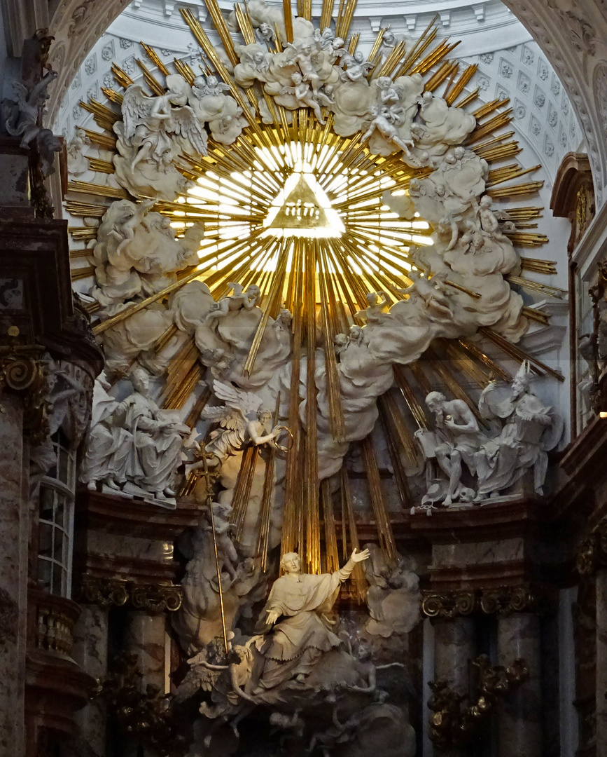 Detail aus der Karlskirche in Wien