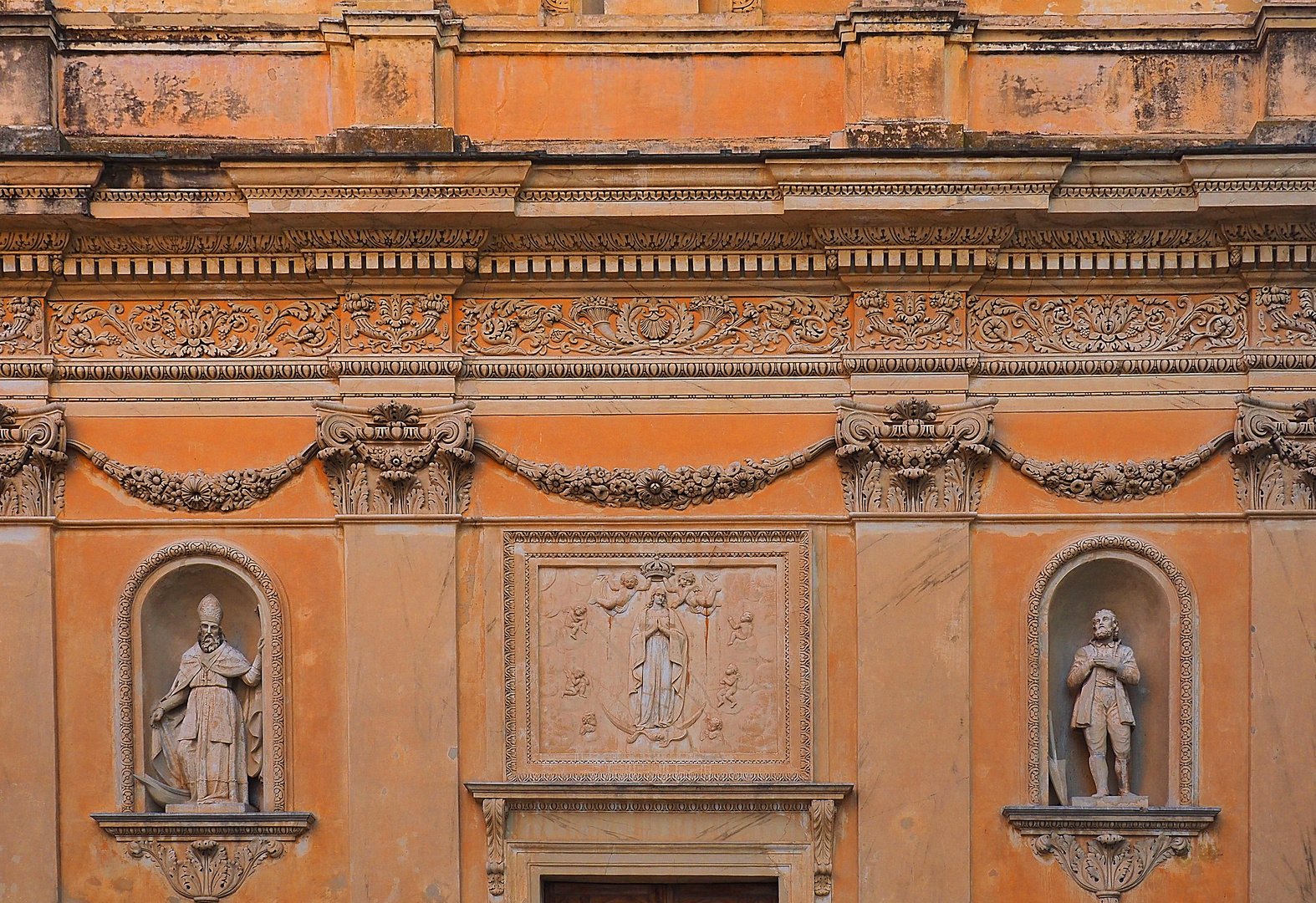 Détail de la façade -  Chapelle des Pénitents blancs