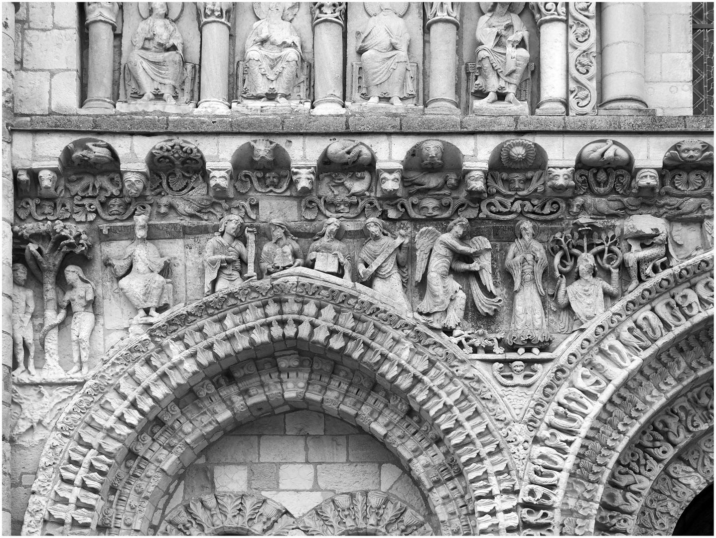 Détail de la façade occidentale de l‘Eglise Notre-Dame-la-Grande